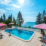 Bed & Breakfast Boutique Carmen 4*