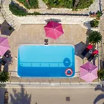 Boutique Carmen Bed & Breakfast