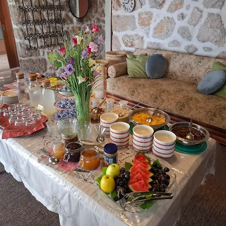 Boutique Carmen 4* Mlini