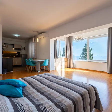 Bed & Breakfast Boutique Carmen 4*